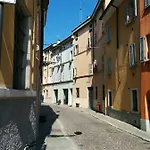 Apartament Honey House
