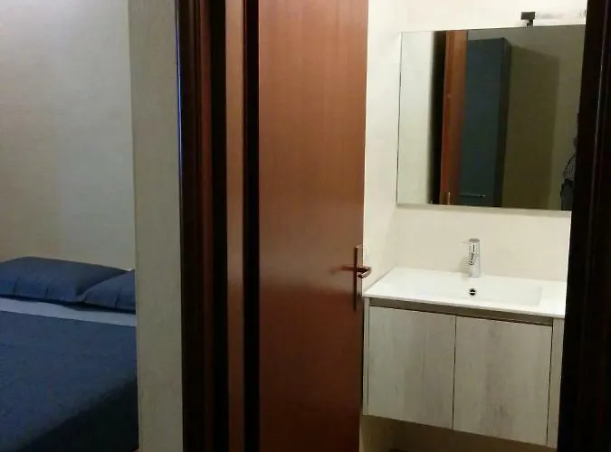 Honey House Apartment *