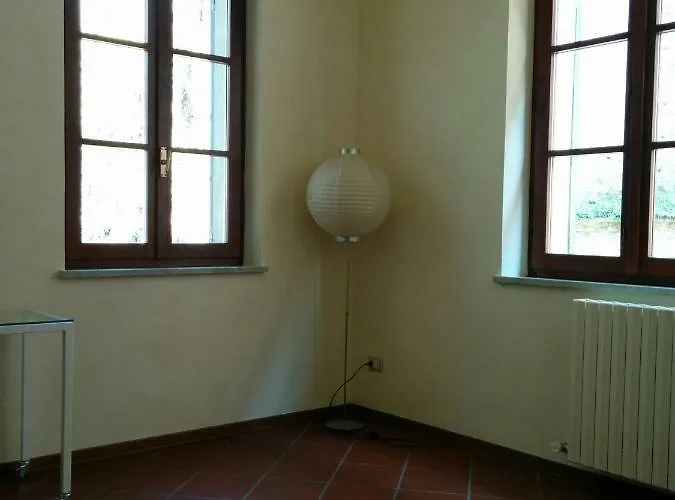 Apartment Honey House Parma