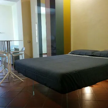 Honey House Apartment *