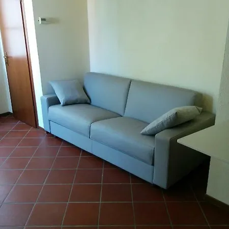Apartment Honey House Parma