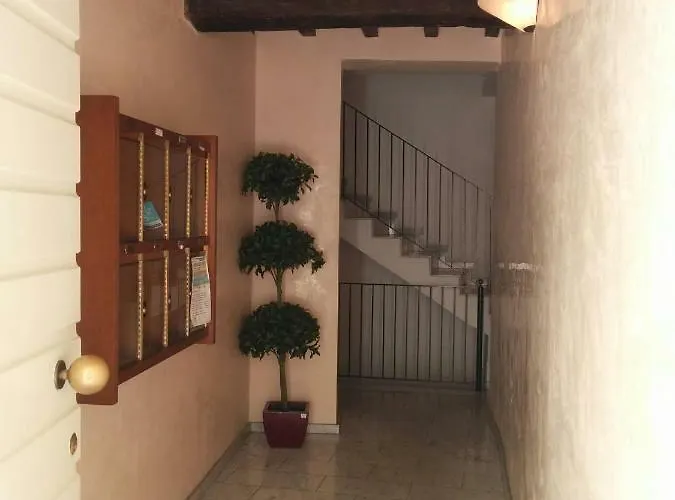 Honey House Apartment Parma