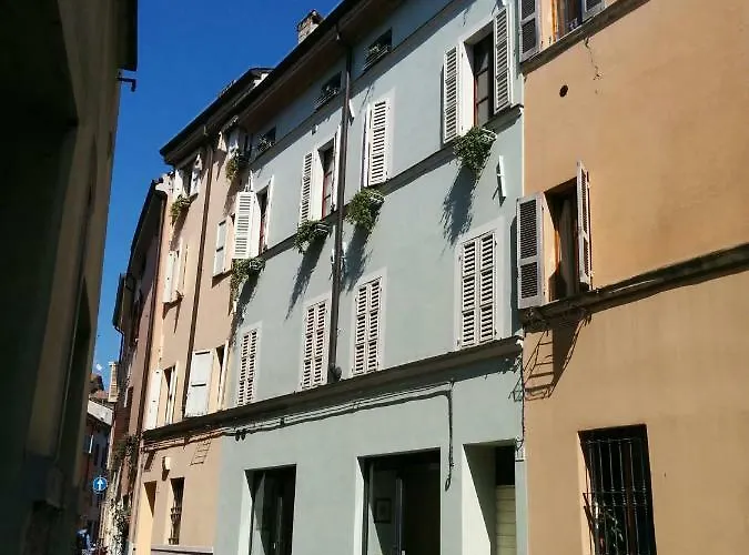 Honey House Apartment