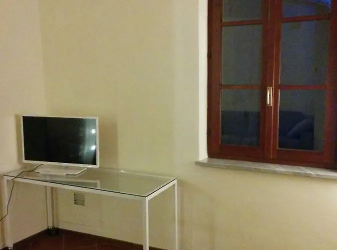 Apartment Honey House Parma